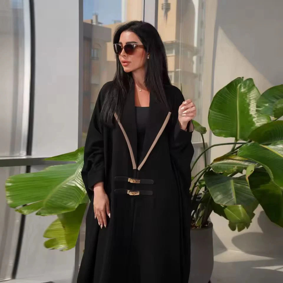 عبائة اللباقة